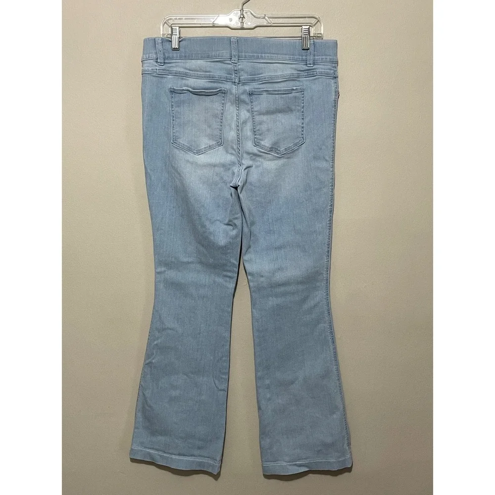 Spanx Flare Comfort Stretch Denim Pull On Jean 20348R Retro Light Wash XL - Picture 6 of 9